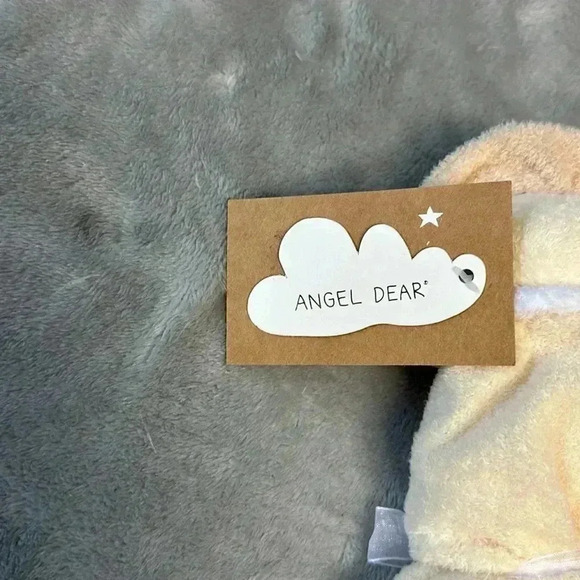 Angel Dear - NWT  - lion lovey security cuddle blanket. - Picture 2 of 3